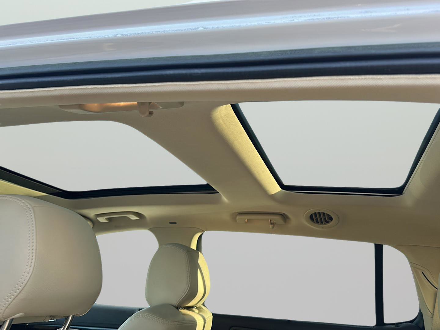 Used 2019 Lincoln MKT AWD image 21