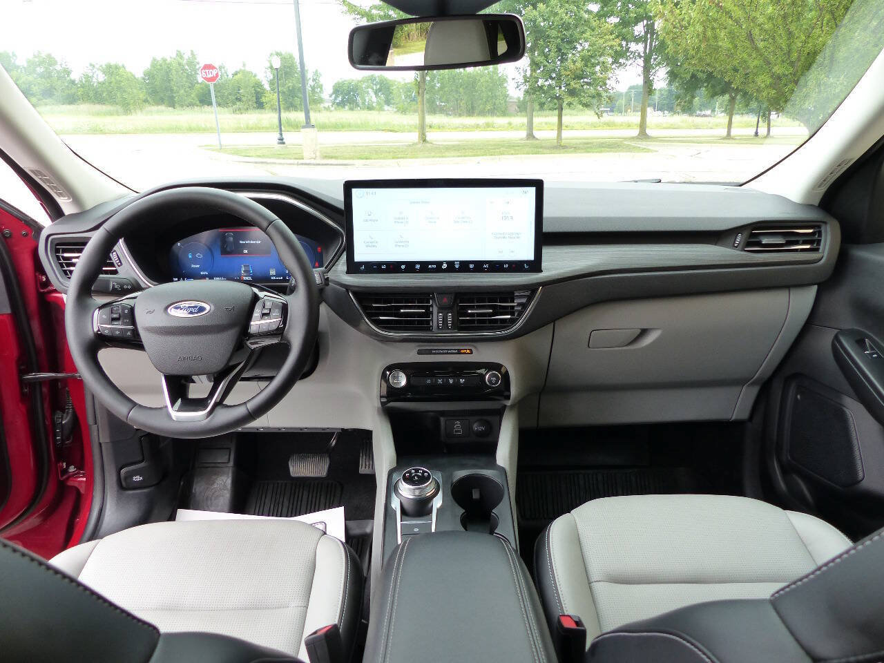 Used 2026 Ford Escape Platinum AWD/4WD image 37