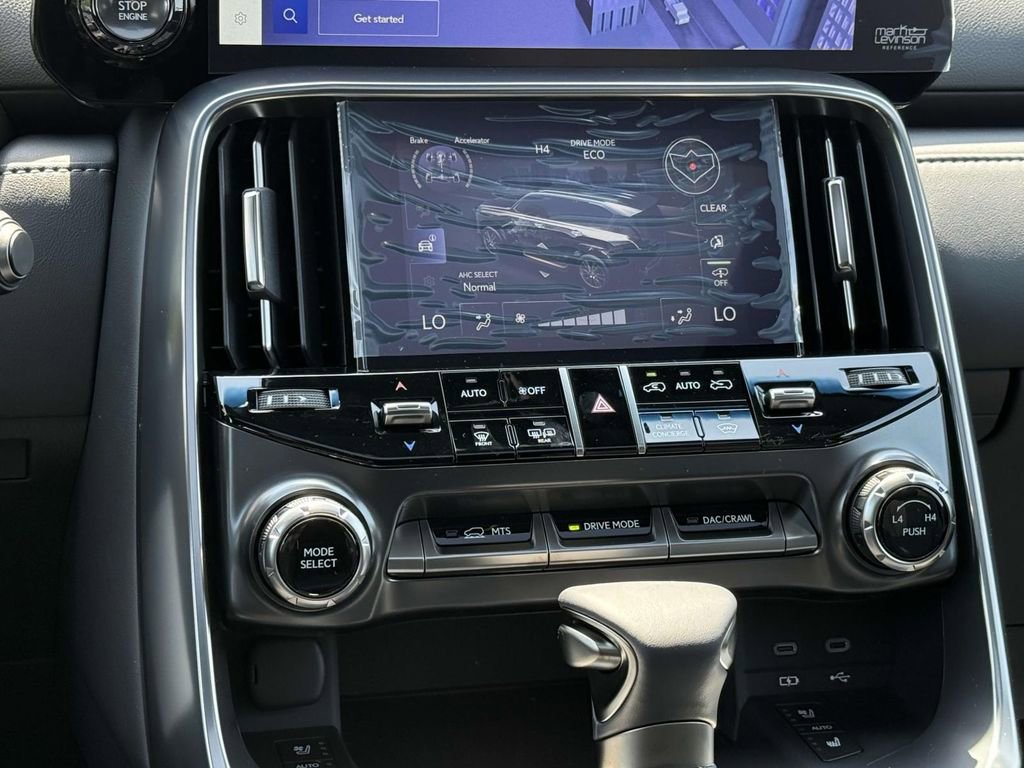 New 2025 Lexus LX 600 4WD w/ Luxury Package image 14