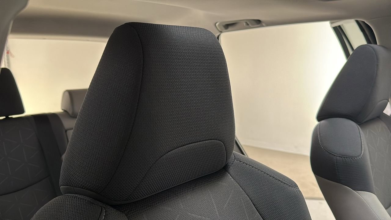 Certified 2025 Toyota RAV4 XLE w/ Convenience Package image 19