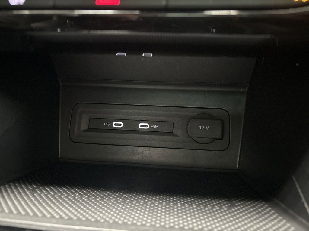 Used 2022 Volkswagen Atlas Cross Sport SEL R-Line image 67