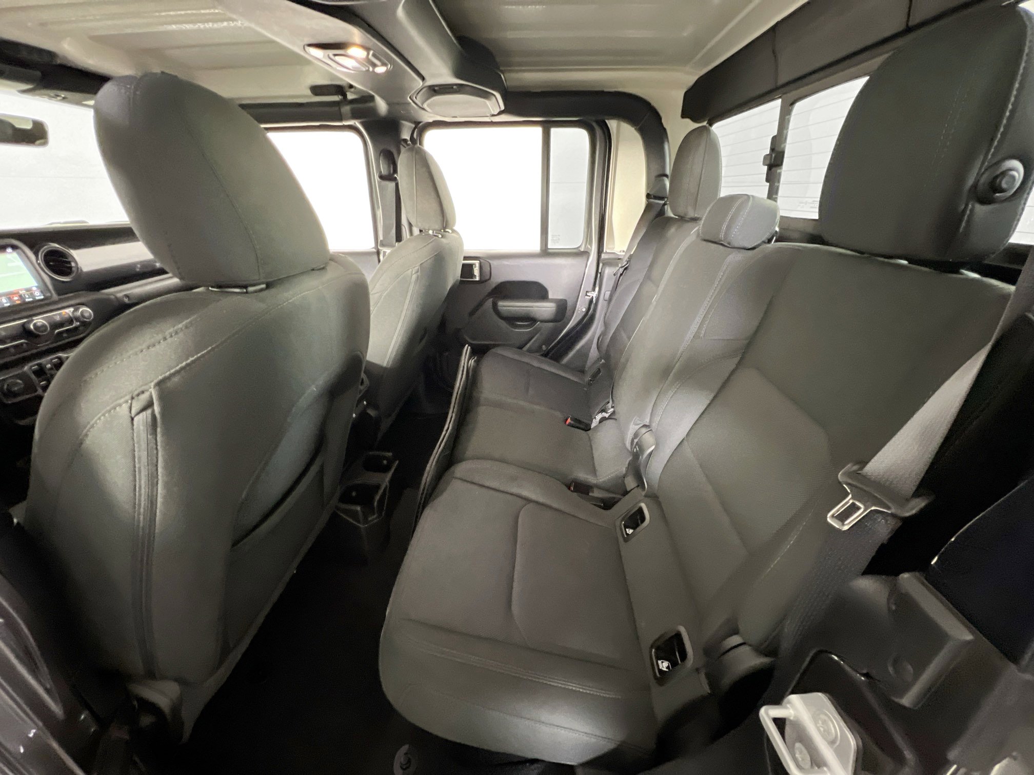 Used 2022 Jeep Gladiator Sport image 23