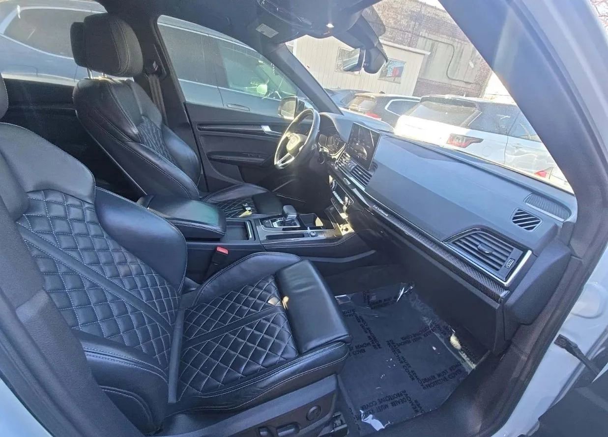 Used 2022 Audi SQ5 Premium Plus w/ Premium Plus Package image 51