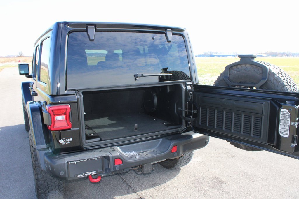 Used 2020 Jeep Wrangler Unlimited Rubicon w/ Uconnect 4C Nav & Sound Group image 36