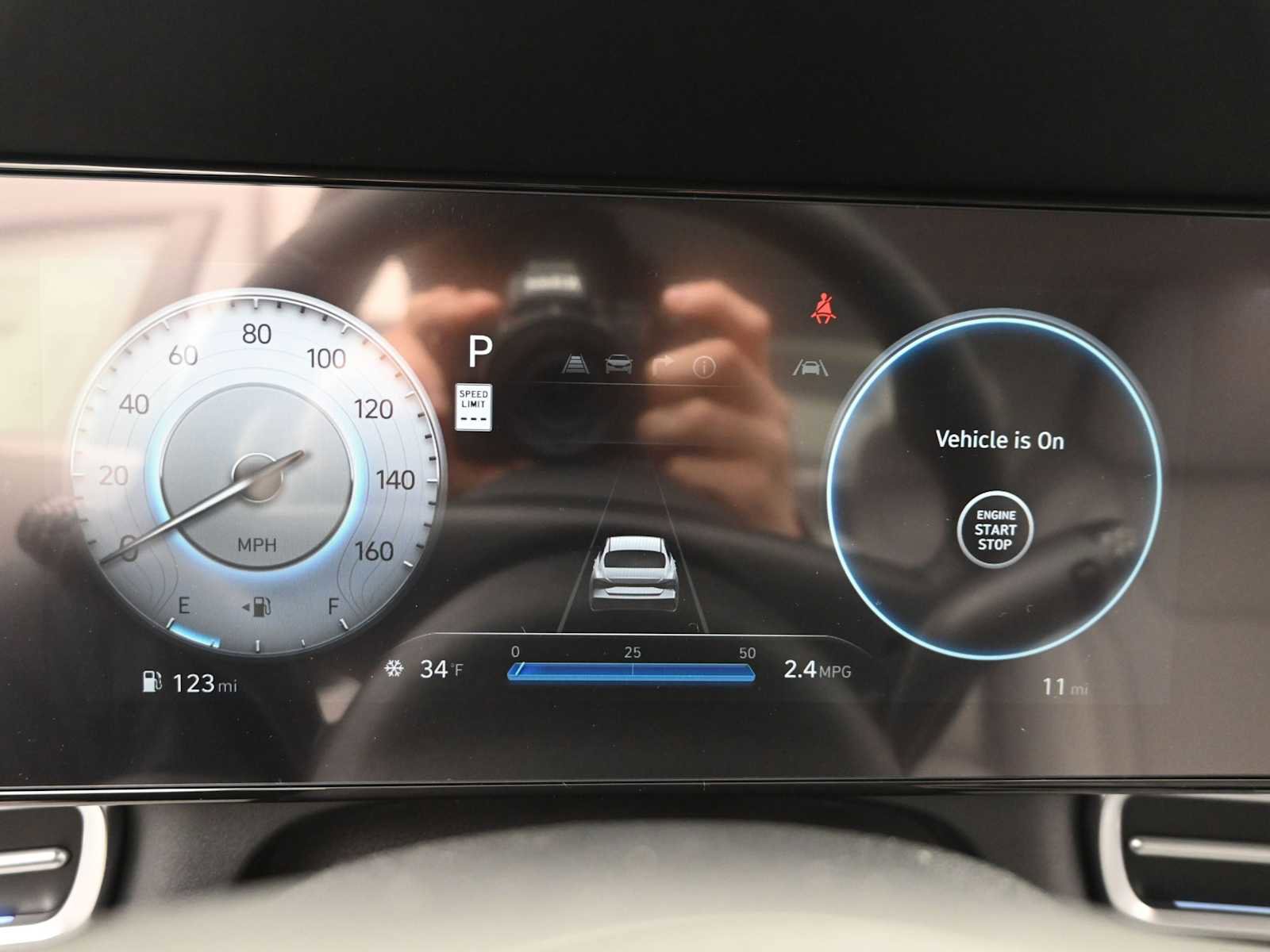 New 2026 Hyundai Elantra Limited image 17