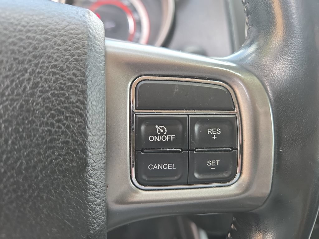 Used 2019 Dodge Journey Crossroad AWD/4WD image 17