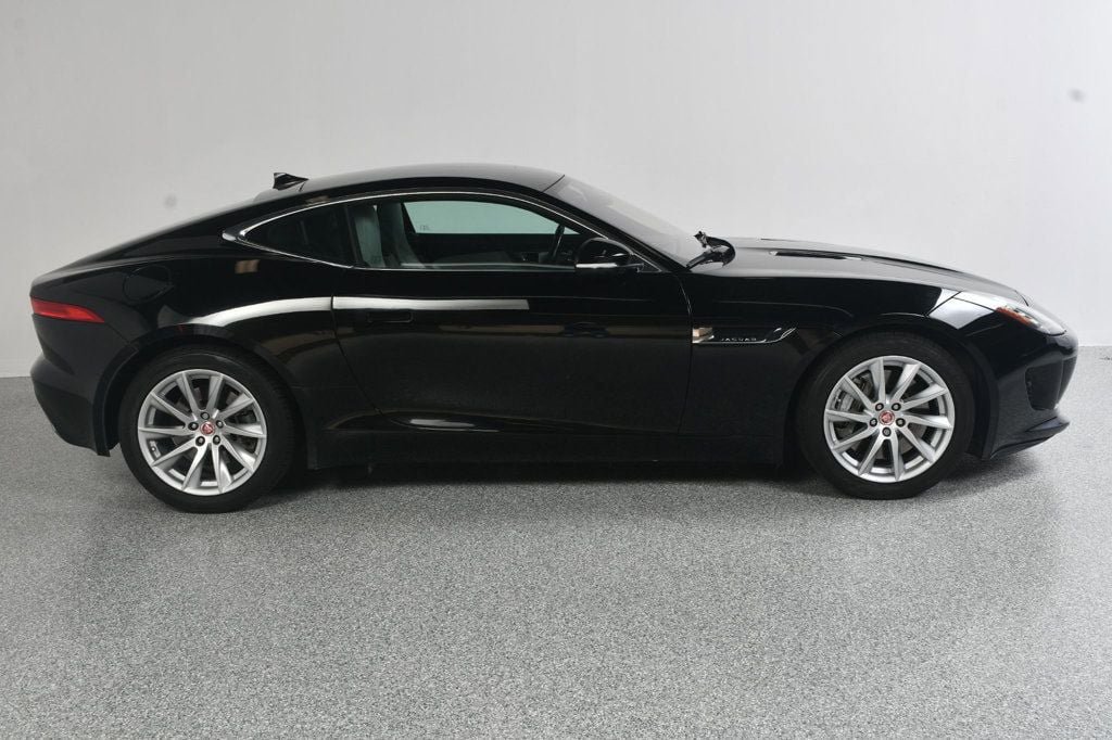 Used 2017 Jaguar F-TYPE Coupe RWD image 3