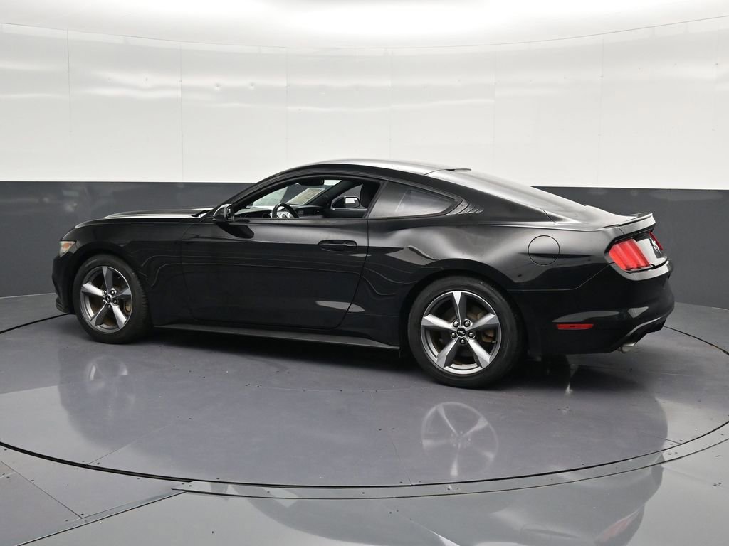 Used 2016 Ford Mustang Coupe w/ Equipment Group 051A RWD image 8