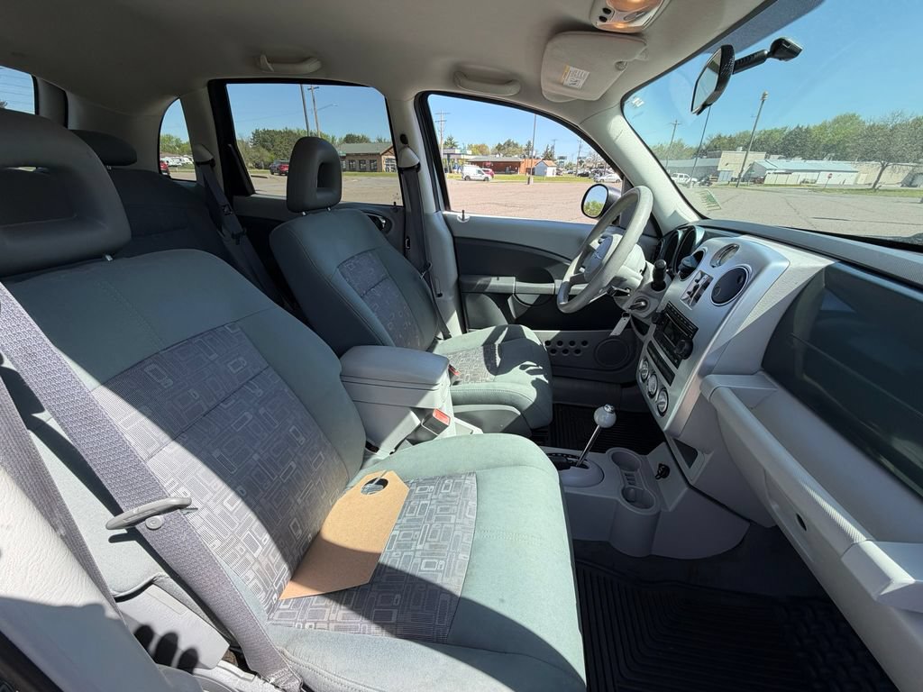 Used 2006 Chrysler PT Cruiser Touring FWD image 5