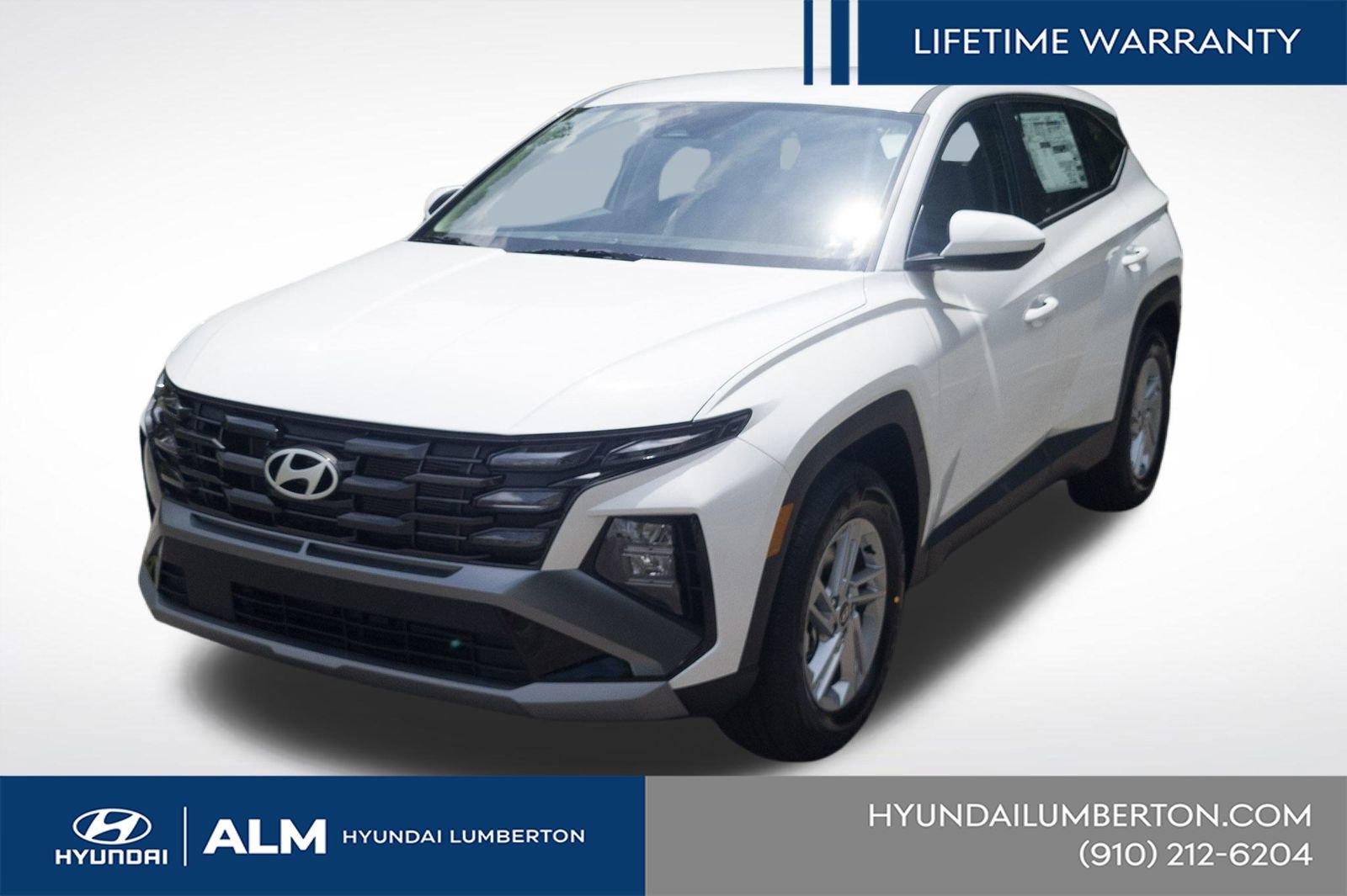 New 2025 Hyundai Tucson SE image 1