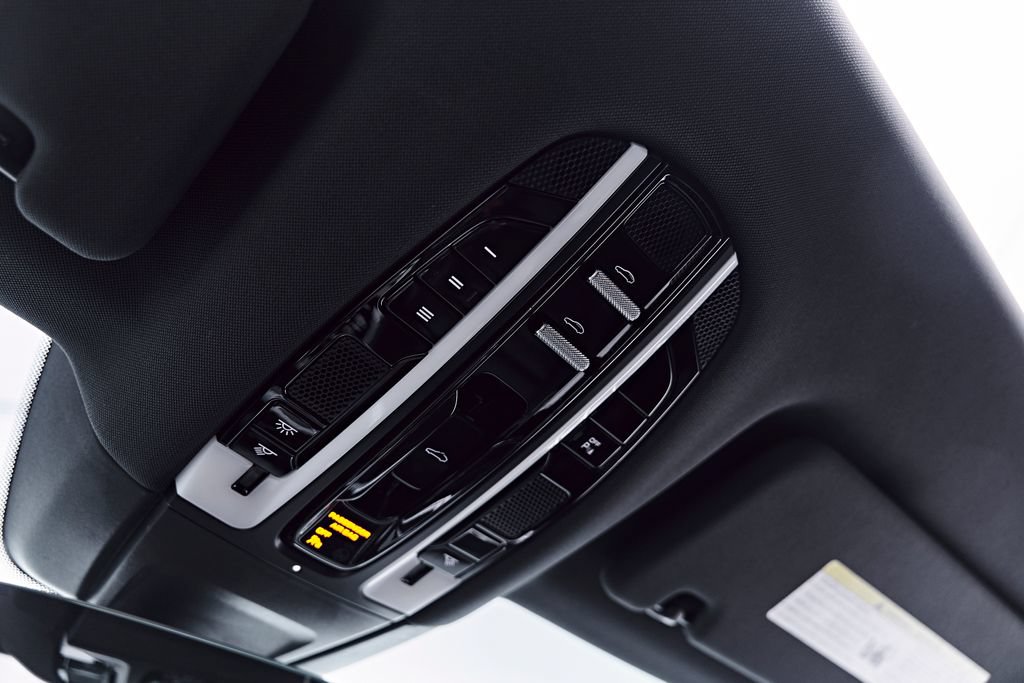 Used 2018 Porsche Panamera 4S AWD/4WD image 70