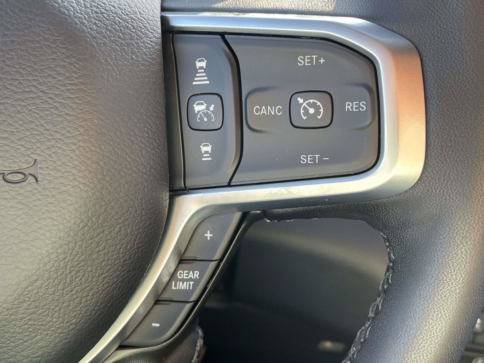 Used 2025 RAM 1500 Big Horn AWD/4WD image 13