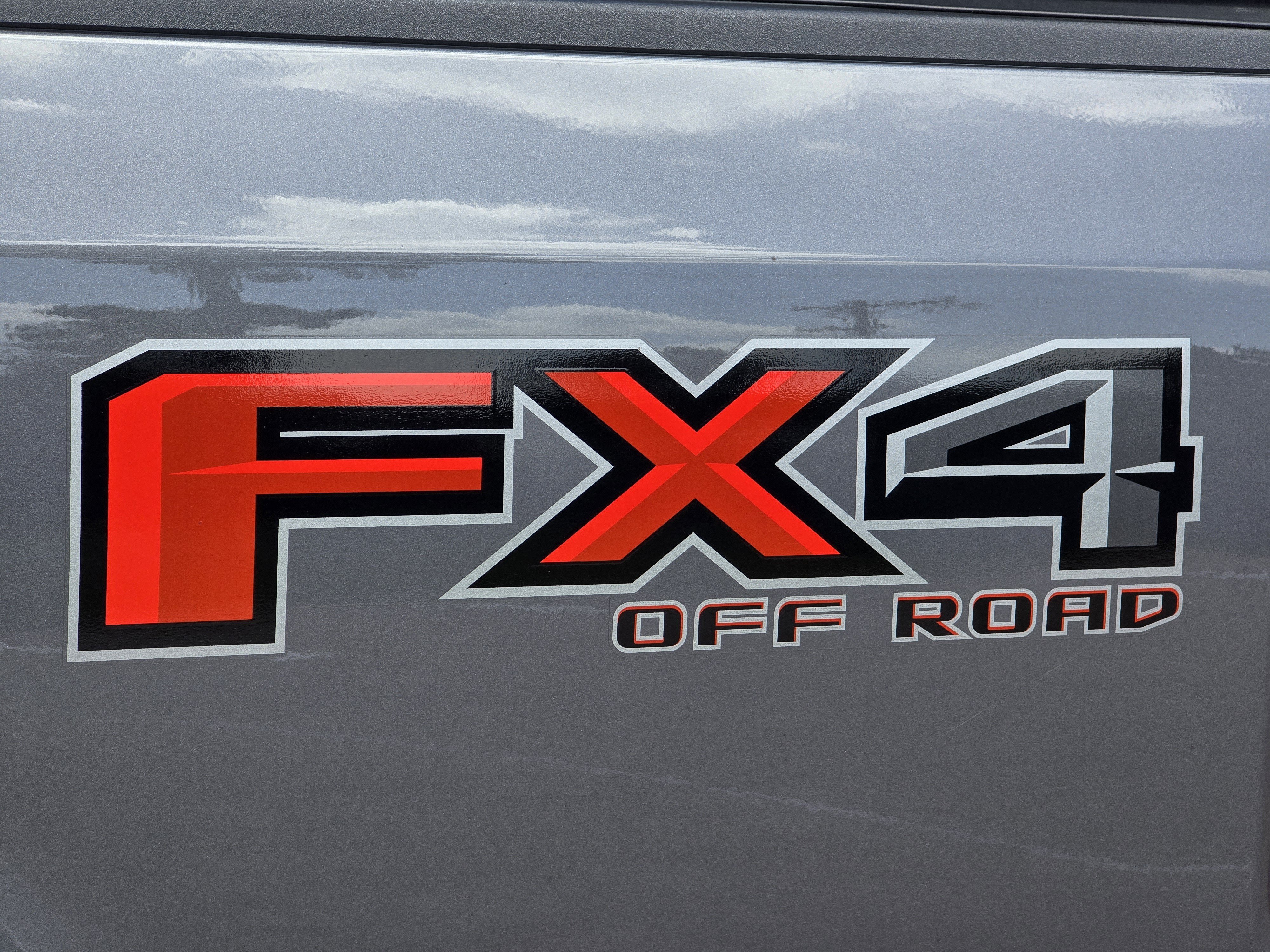 Used 2021 Ford F250 XL w/ STX Appearance Package AWD/4WD image 8
