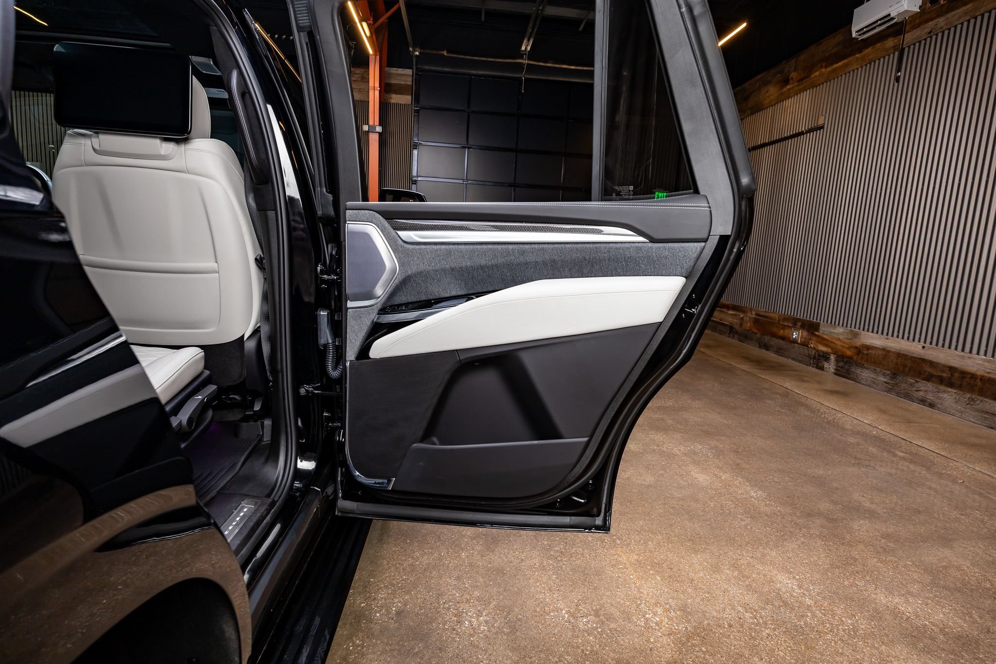 Used 2026 Cadillac Escalade V w/ LPO, Floor Liner Package AWD/4WD image 38