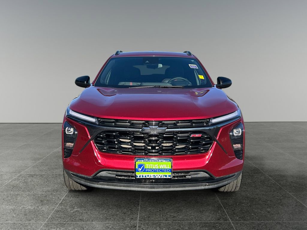 Used 2025 Chevrolet Trax RS w/ Driver Confidence Package FWD image 2