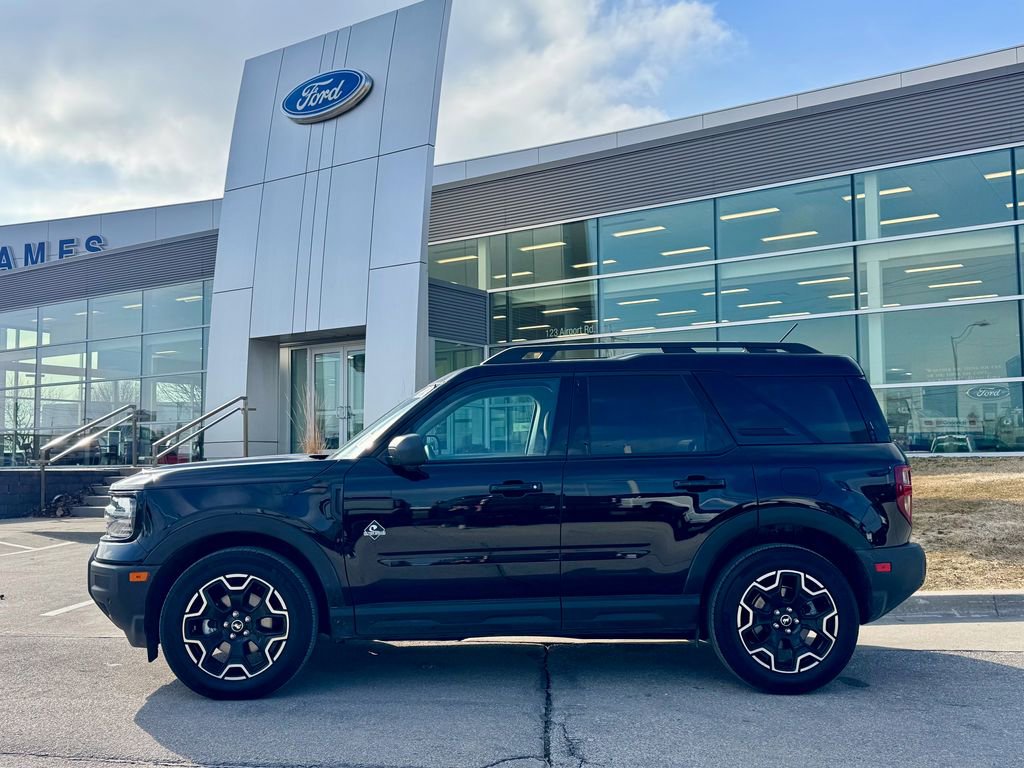 Certified 2025 Ford Bronco Sport Outer Banks w/ Outer Banks Tech Package+ image 3