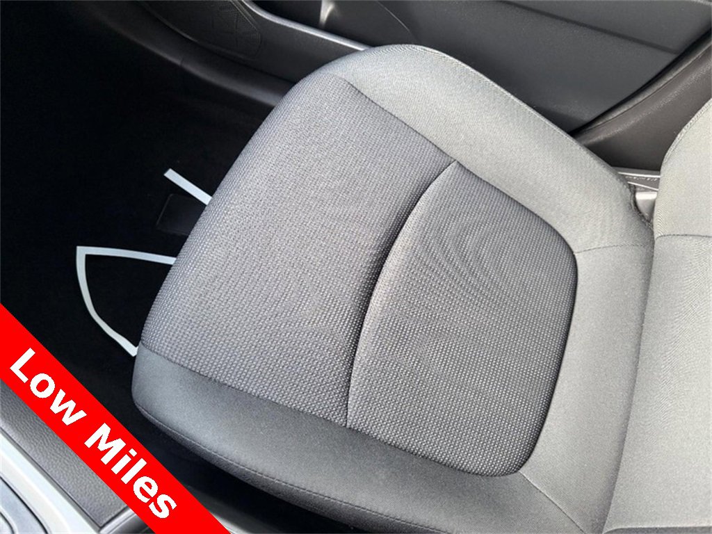 Used 2019 Toyota RAV4 LE image 27