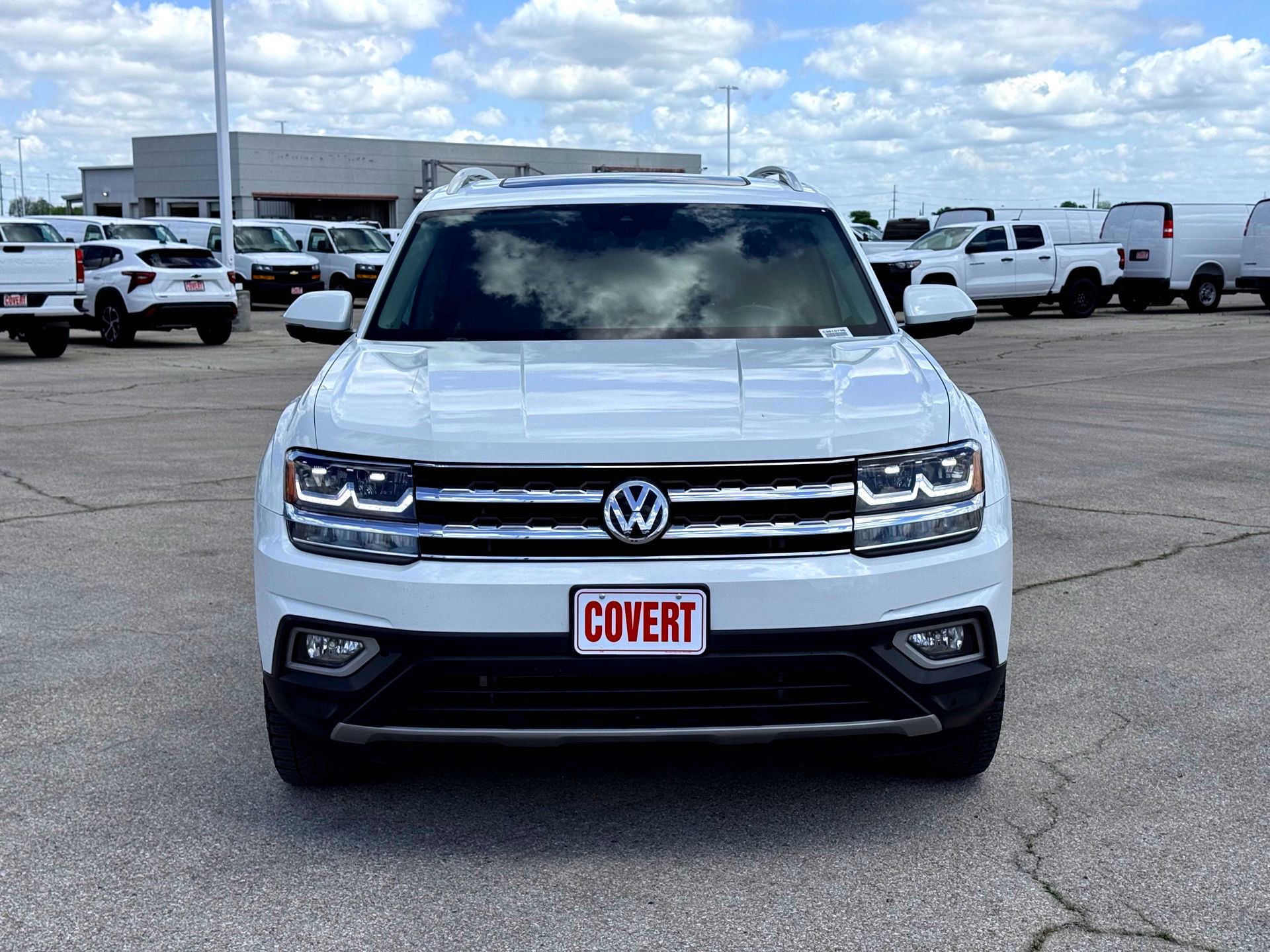 Used 2018 Volkswagen Atlas SEL Premium image 3