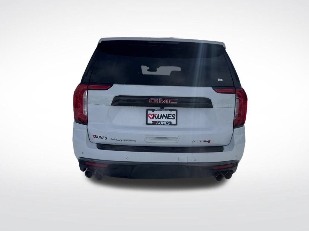 Used 2024 GMC Yukon AT4 AWD/4WD image 10