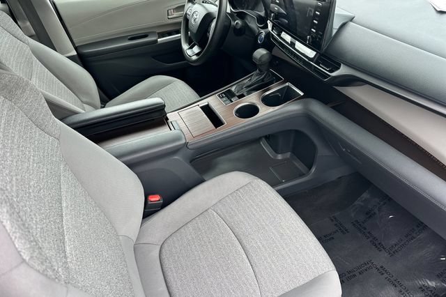 Used 2022 Toyota Sienna LE FWD image 20