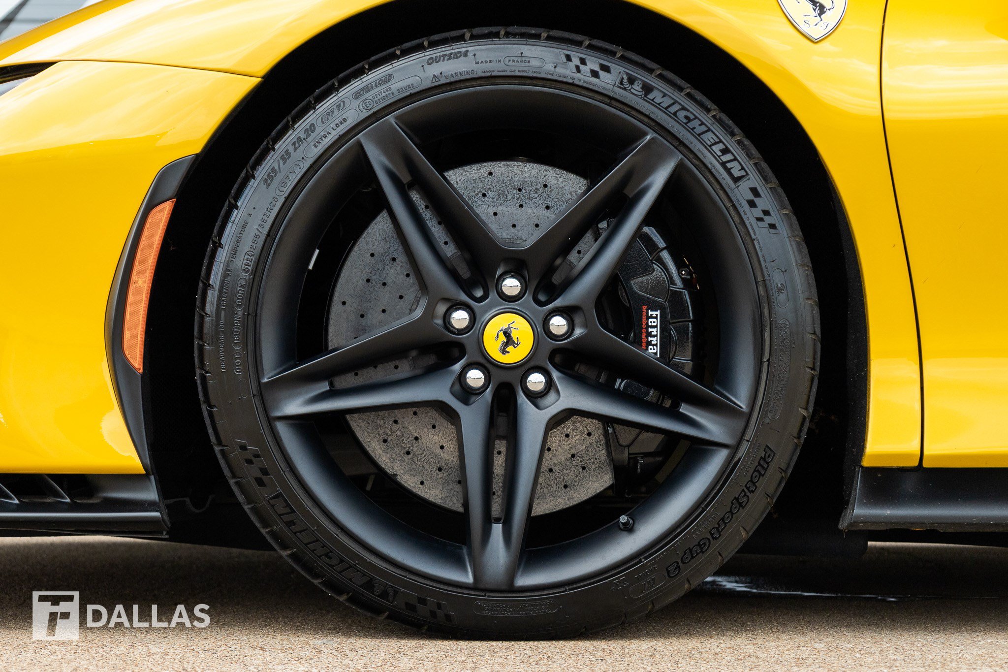 Used 2023 Ferrari SF90 Spider AWD/4WD image 8