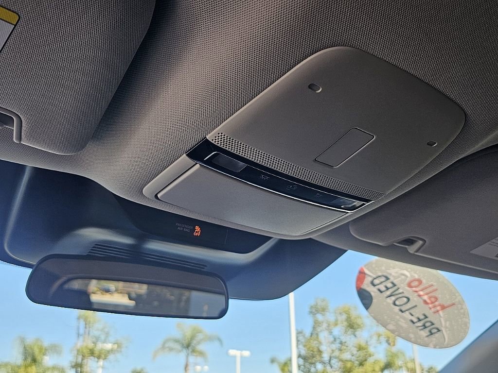 Used 2025 Nissan Murano SV image 30