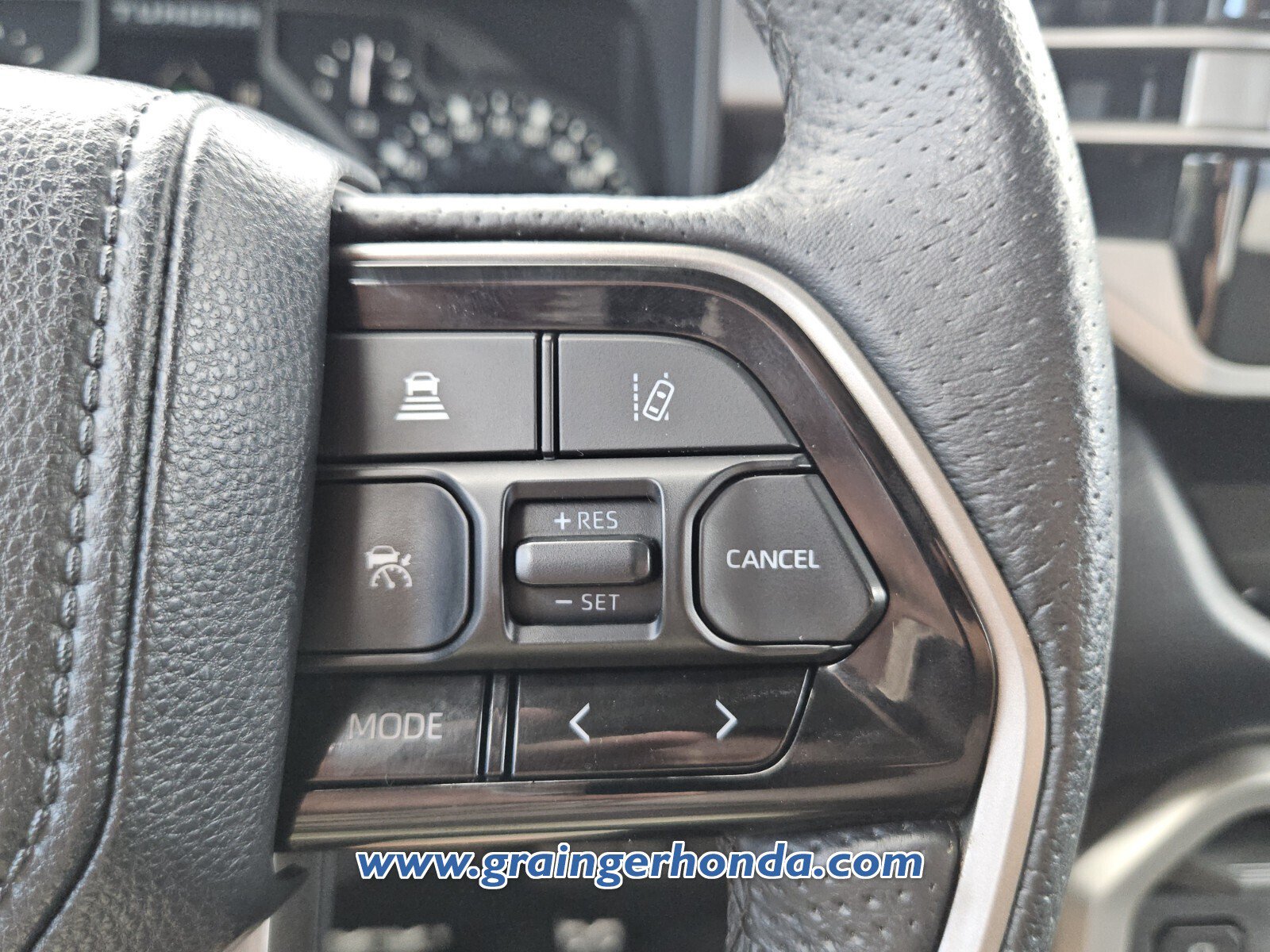 Used 2022 Toyota Tundra SR5 w/ TRD Off-Road Package AWD/4WD image 20
