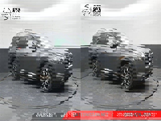 New 2025 Nissan Pathfinder Platinum image 4