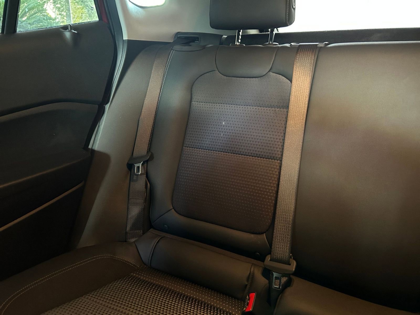 Used 2025 Chevrolet Trax LT w/ LT Convenience Package image 33