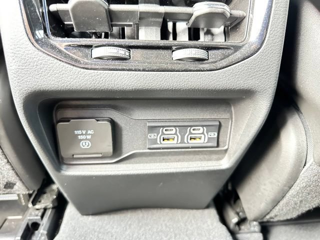 Used 2024 Jeep Grand Cherokee Altitude AWD/4WD image 9