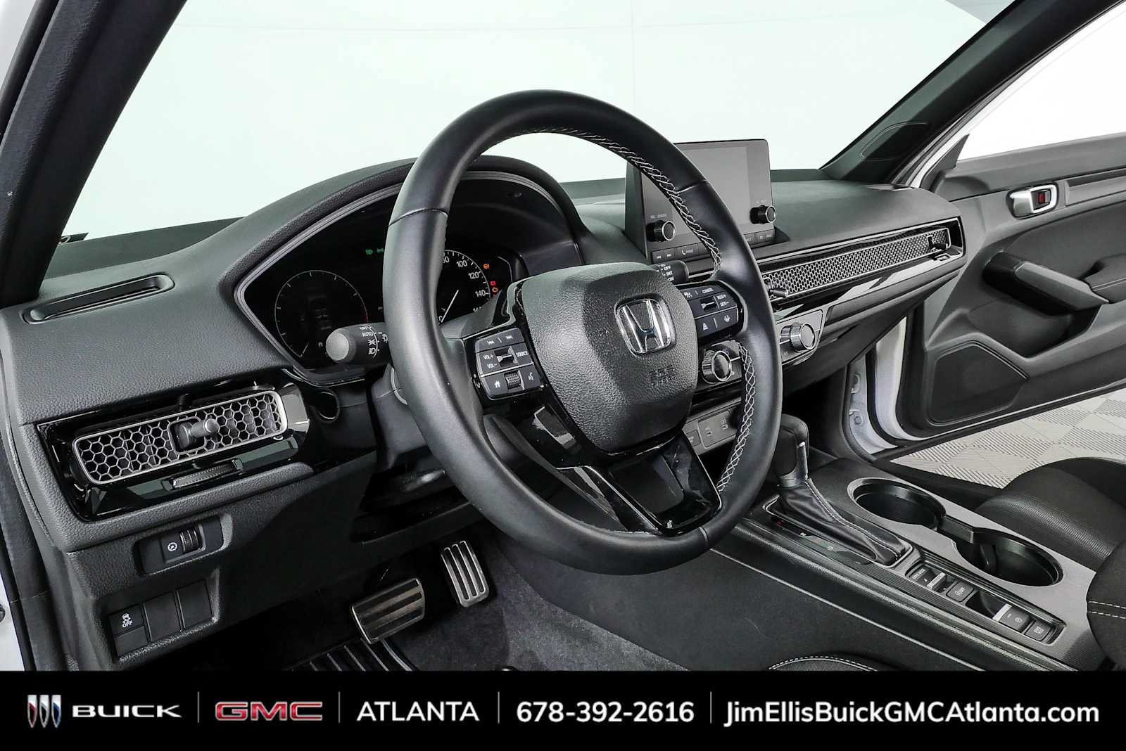 Used 2025 Honda Civic Sport image 4