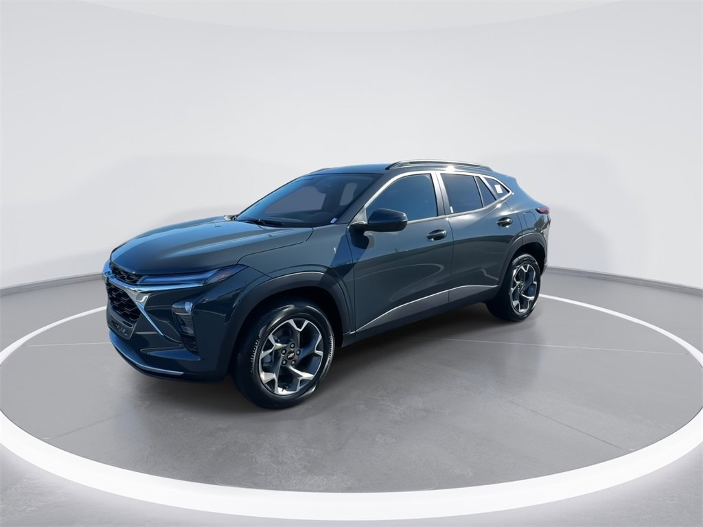 New 2026 Chevrolet Trax LT w/ Driver Confidence Package image 4