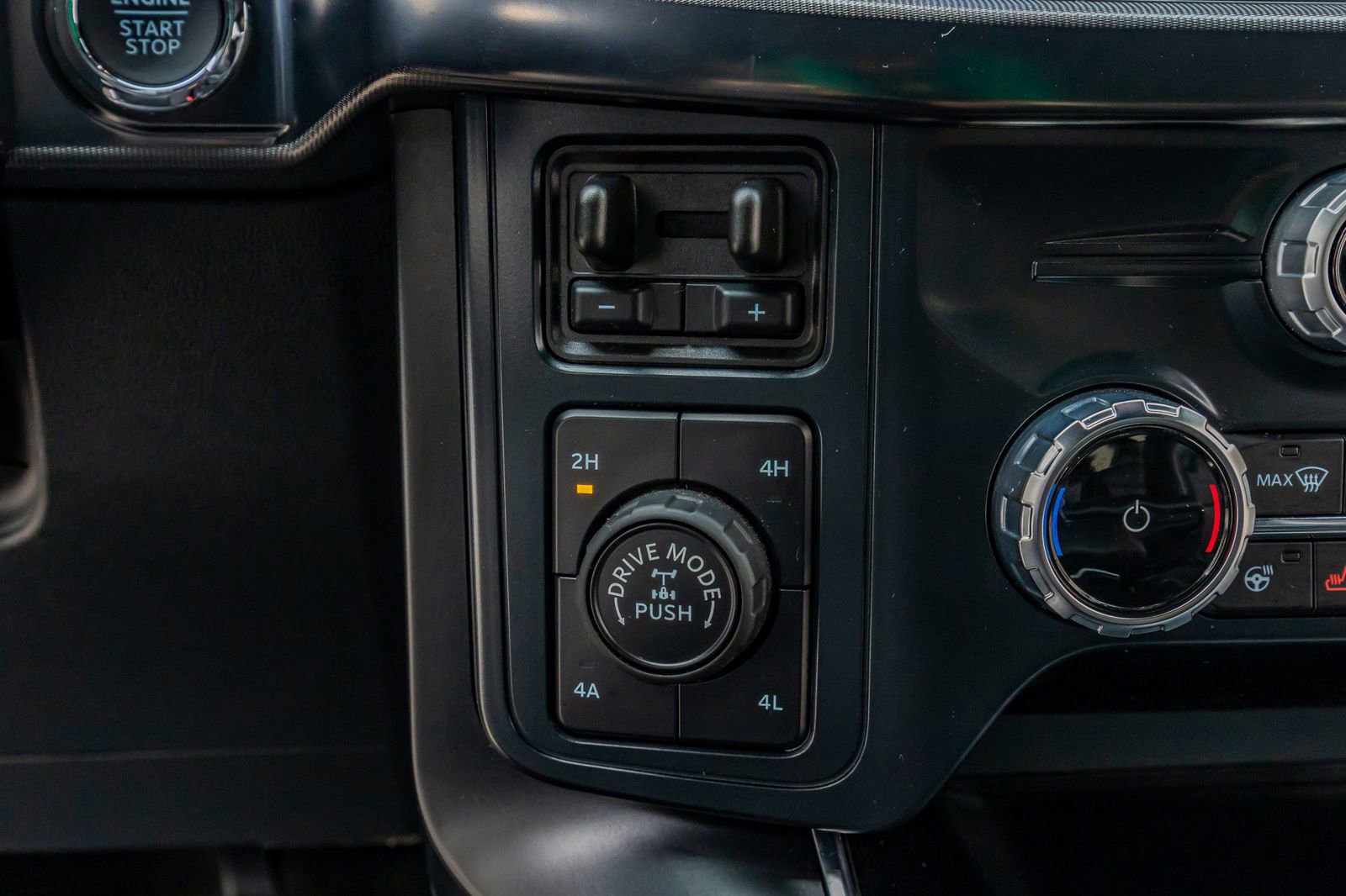 Used 2025 Ford F150 Raptor AWD/4WD image 24