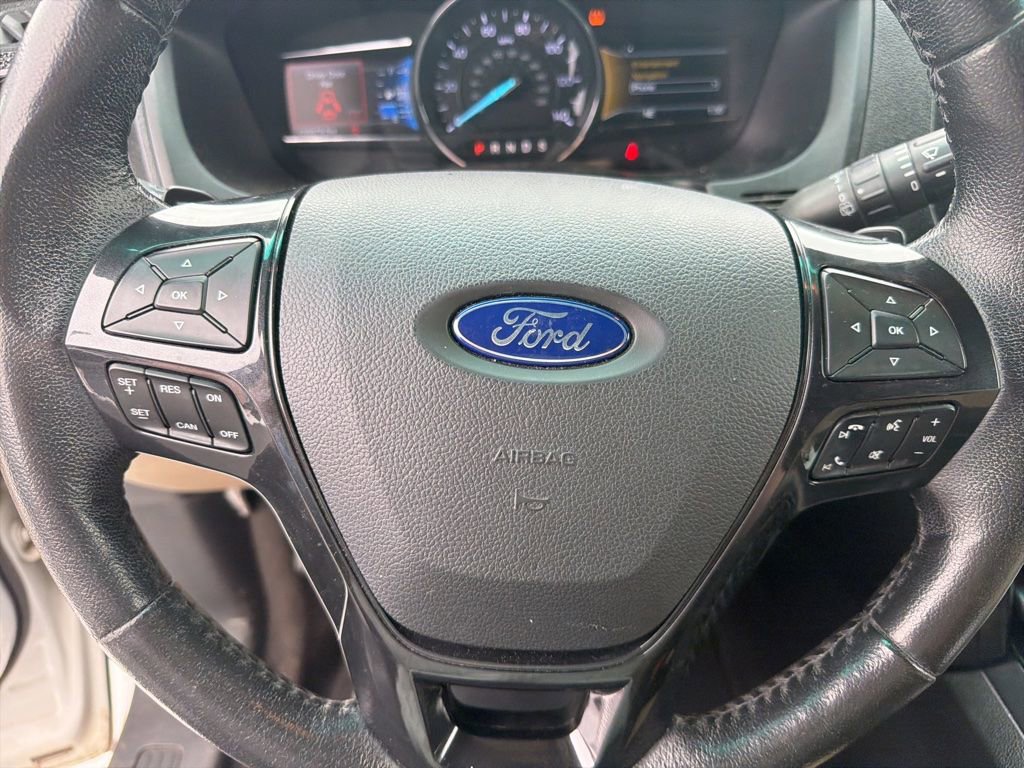 Used 2016 Ford Explorer XLT w/ Equipment Group 202A FWD image 12