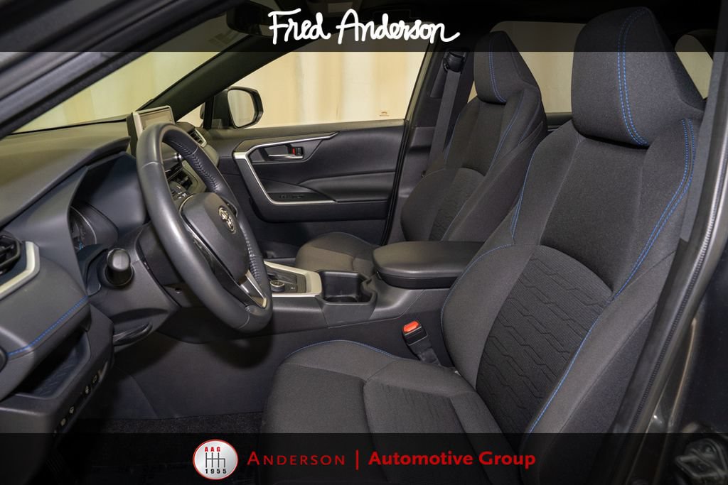 Certified 2022 Toyota RAV4 SE AWD/4WD image 11