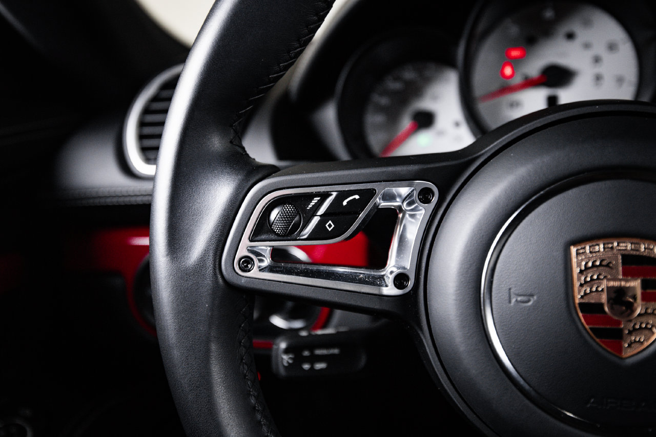 Certified 2024 Porsche 718 Cayman RWD image 17