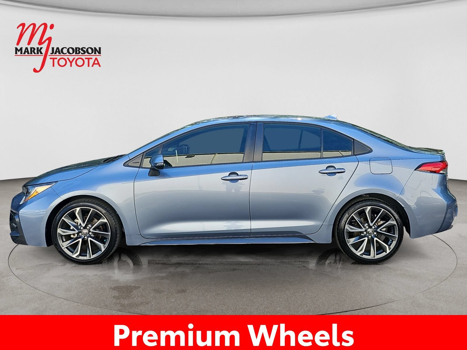 Used 2020 Toyota Corolla XSE FWD image 11