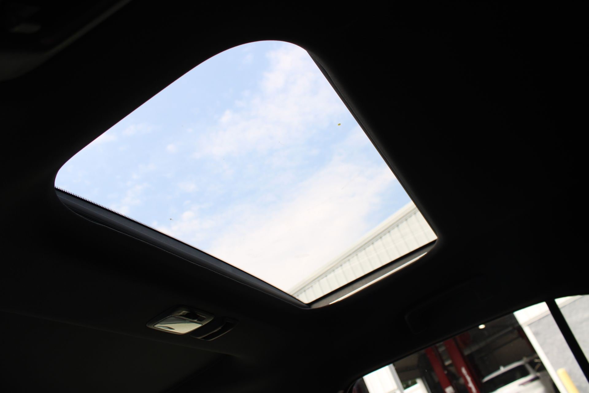 Used 2024 Mitsubishi Eclipse Cross SEL AWD/4WD image 25