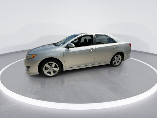 Used 2012 Toyota Camry SE image 4