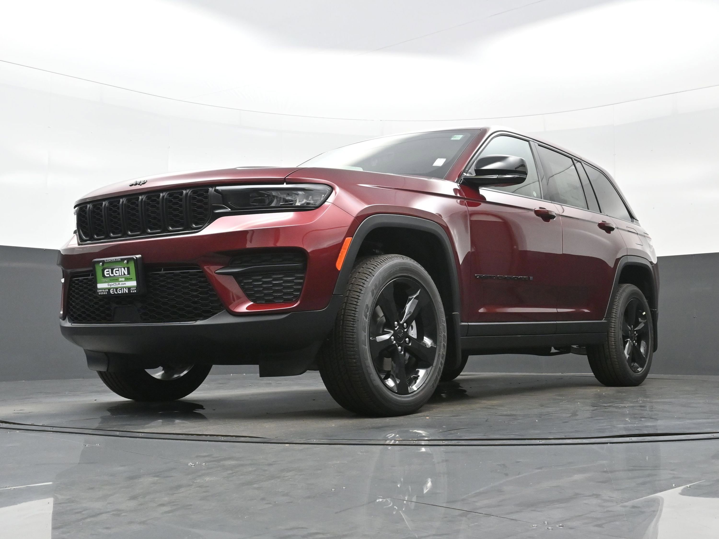 New 2025 Jeep Grand Cherokee Altitude image 11