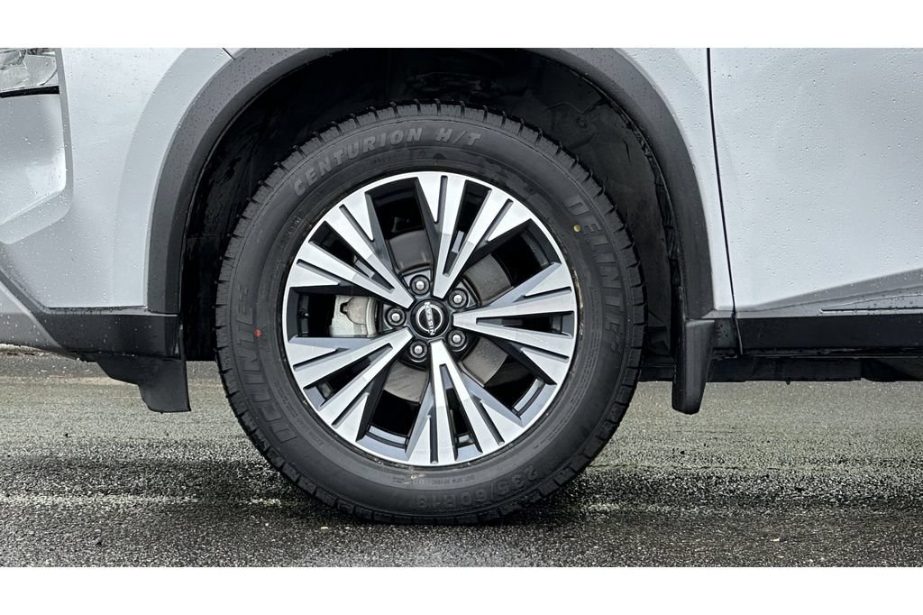 Used 2022 Nissan Rogue SV AWD/4WD image 25