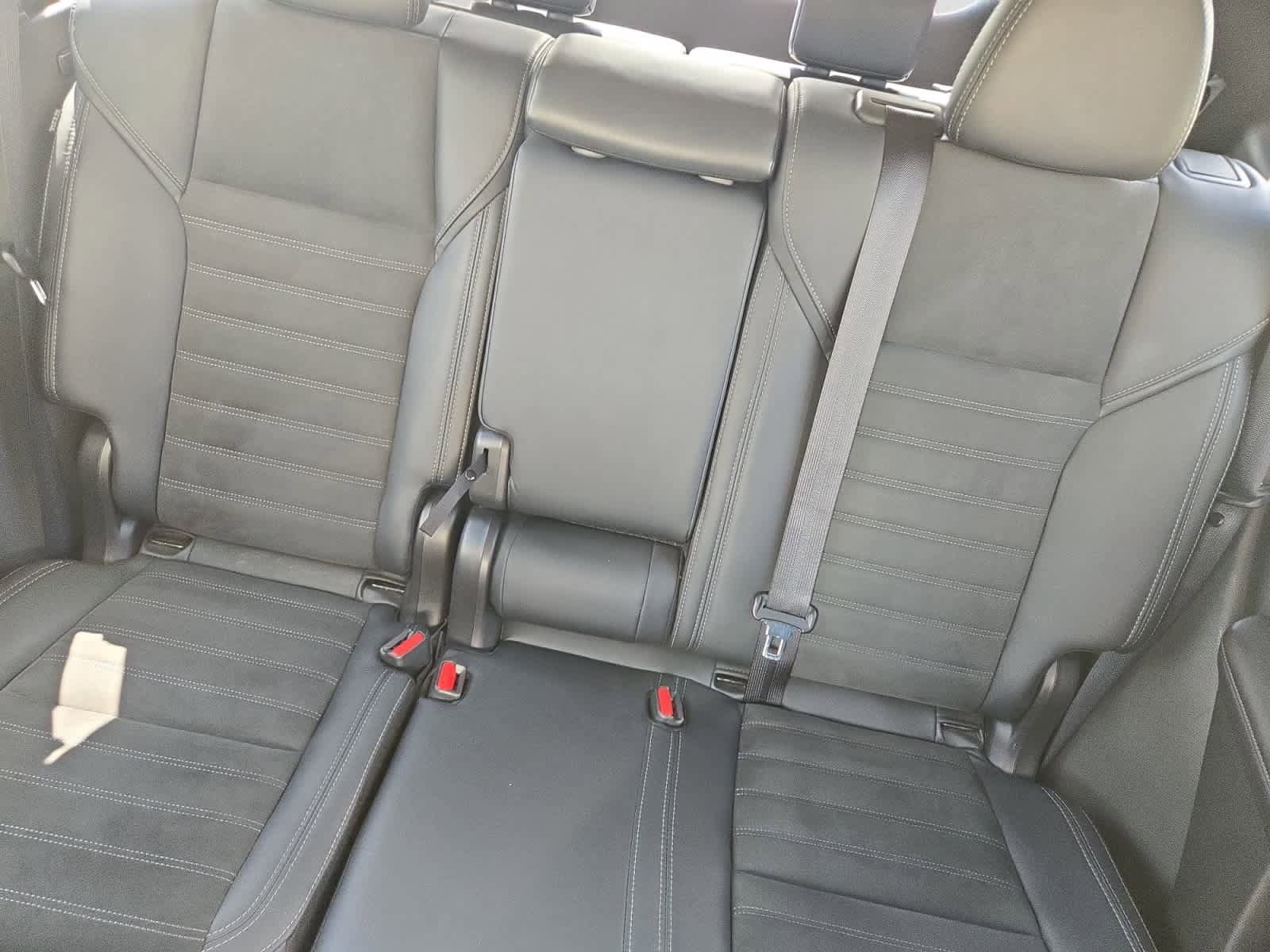 Used 2025 Mitsubishi Outlander SE AWD/4WD image 13