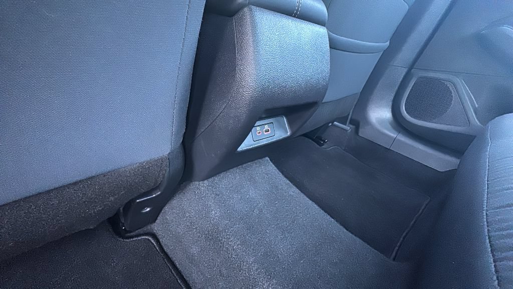Used 2025 Nissan Altima 2.5 SV FWD image 27