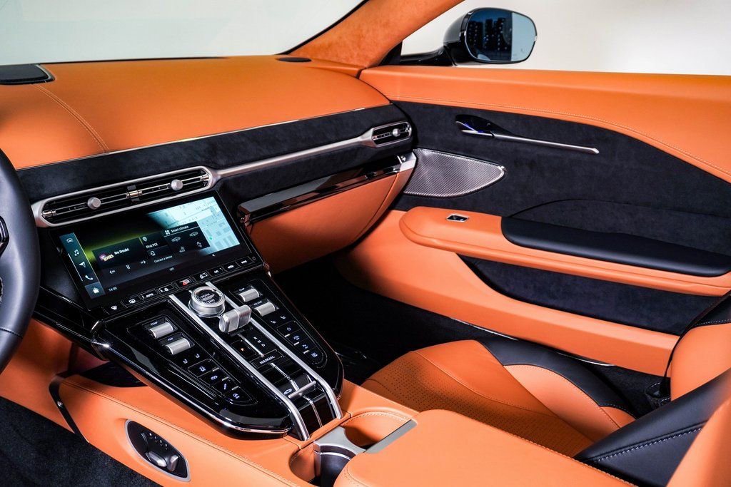 New 2026 Aston Martin V8 Vantage Roadster image 27