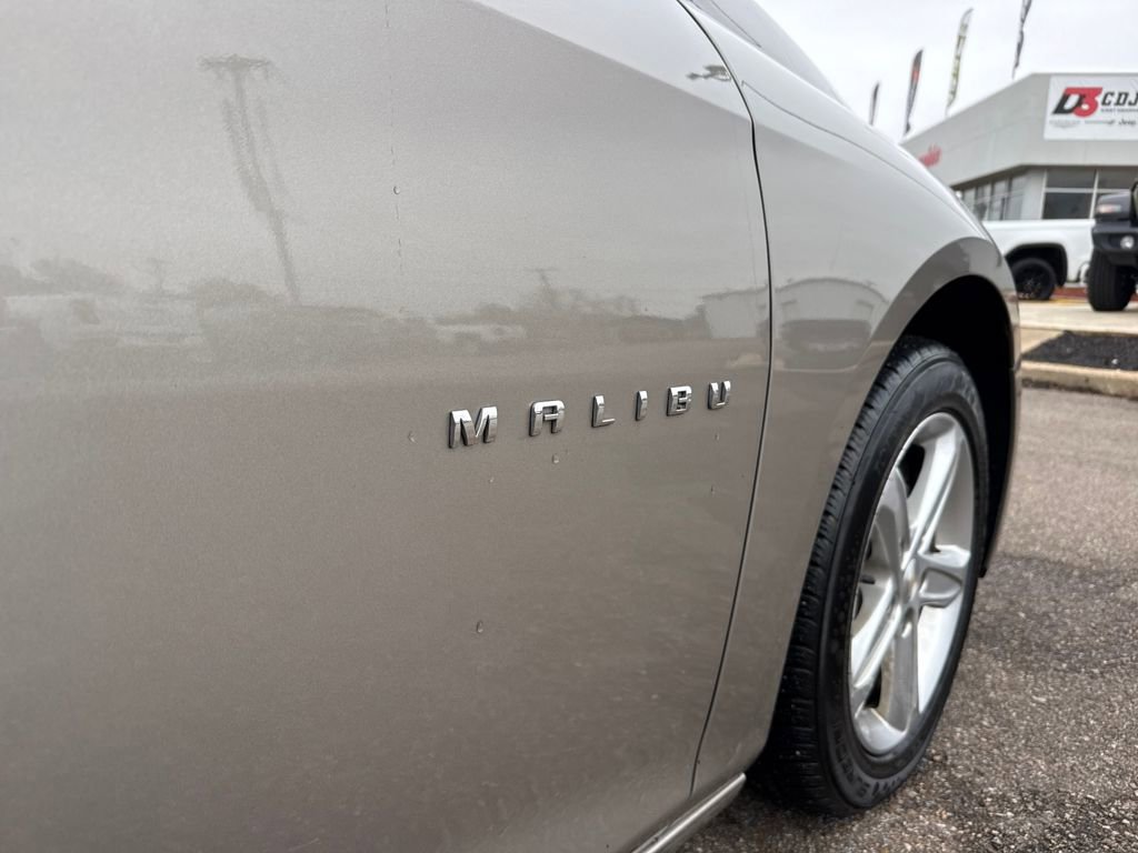 Used 2024 Chevrolet Malibu LT image 36