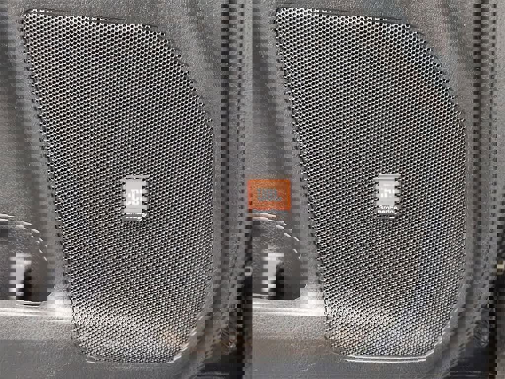 Used 2016 Toyota Highlander Limited Platinum image 32