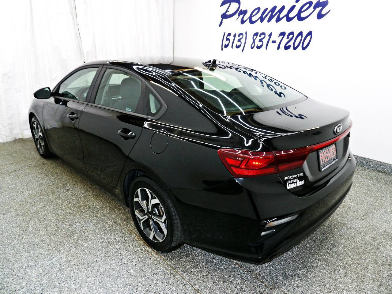 Used 2021 Kia Forte LXS image 3