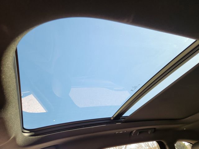 New 2025 Lincoln Nautilus Premier w/ Equipment Group 102A image 23