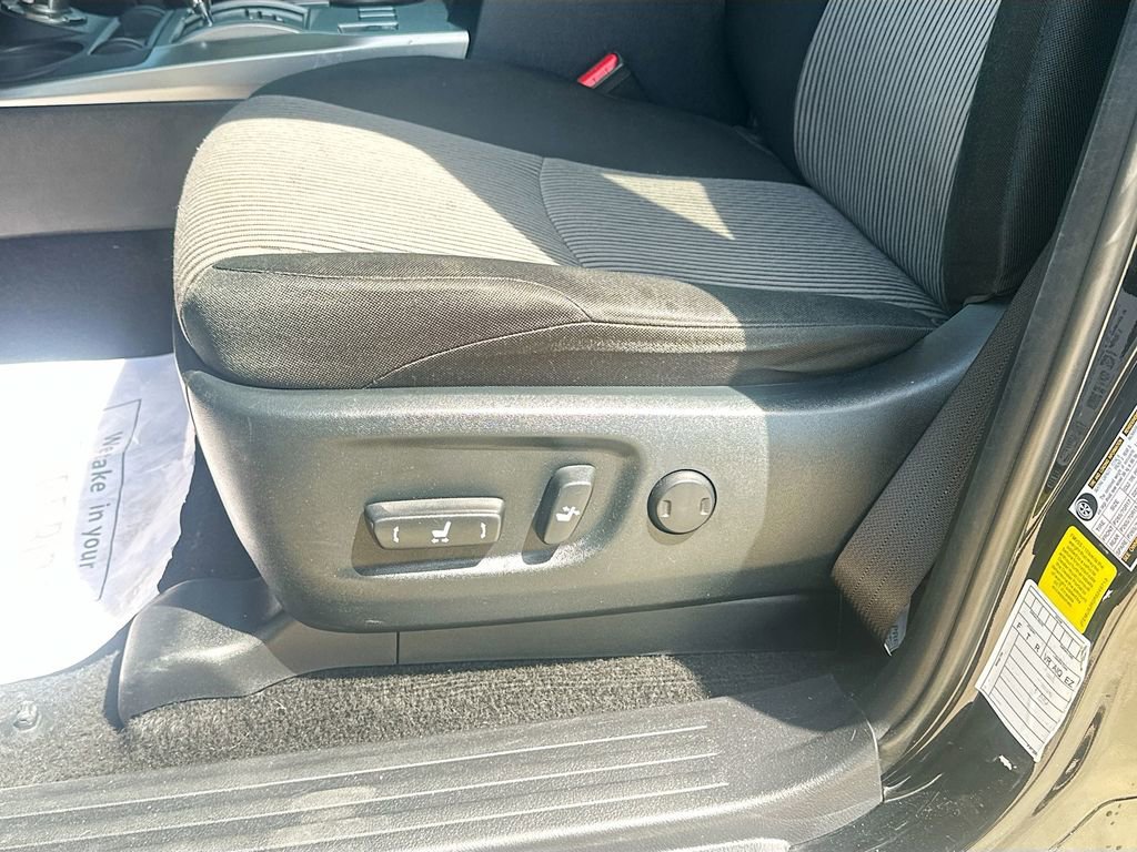 Used 2024 Toyota 4Runner SR5 AWD/4WD image 24