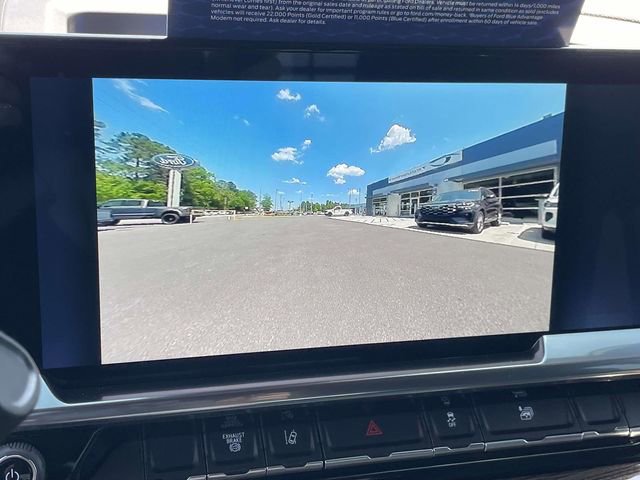 Used 2025 Chevrolet Silverado 3500 LT w/ Convenience Package AWD/4WD image 12